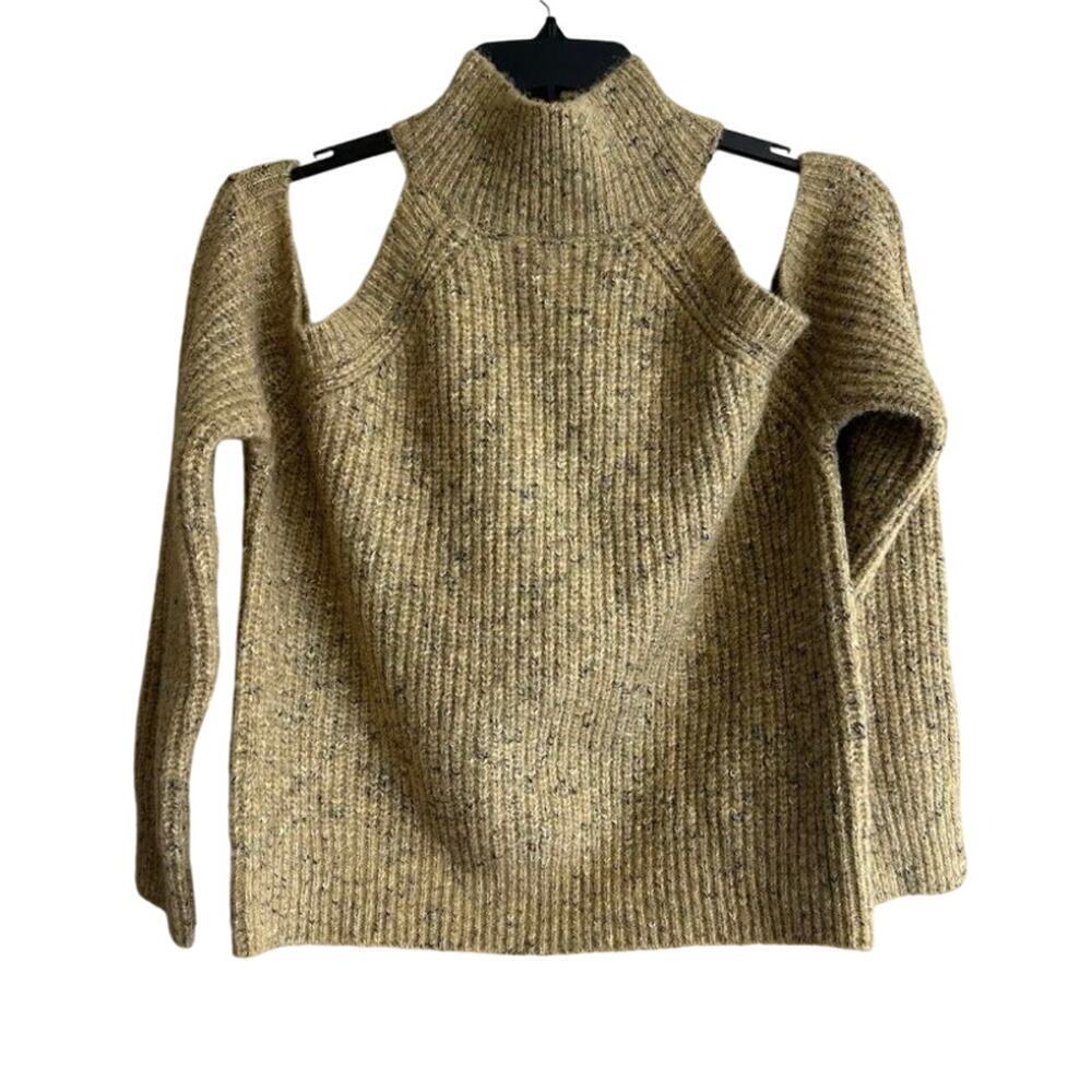 Astr Trendy Cold Shoulder Sweater Size Medium